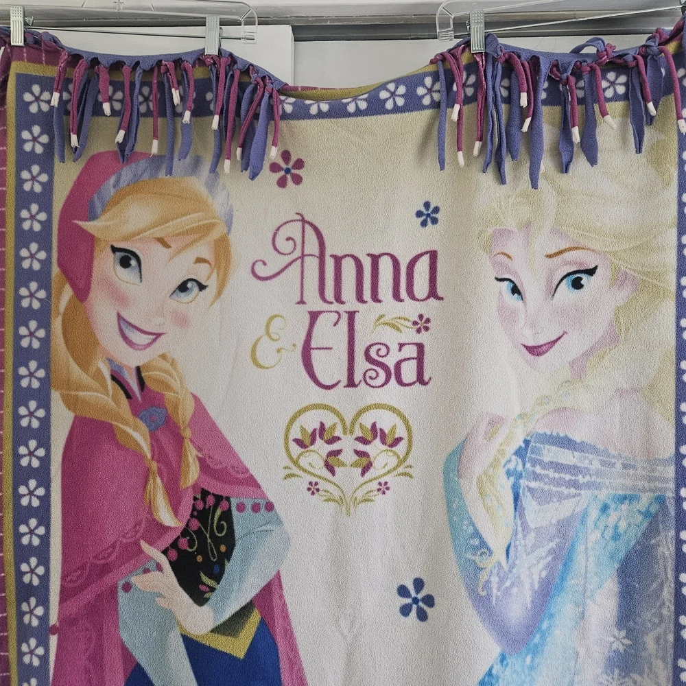 Disney Anna & Elsa Fleece Tie-Edge Throw Blanket